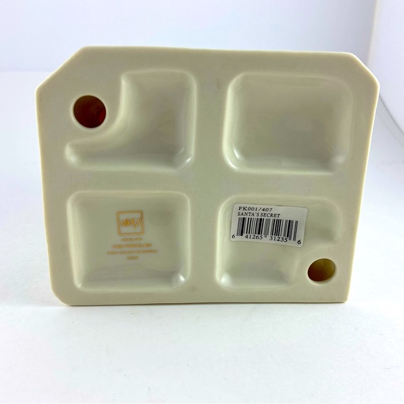 Vintage Mikasa Santa's Secret Christmas Porcelain Ivory with Gold Trim - Picture 6 of 13